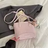 Bolso de axila para mujer para ir al trabajo, Moda vintage de nicho para la primavera de 2026, Bolso tipo cubo, Bolso de axila moderno estilo coreano