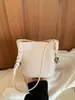 Bolsa Cubo Tejida Retro de Moda 2026, Bolso de Hombro de Nicho a la Moda para el Viaje Diario Casual, Bolso Cruzado Casual