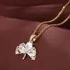 Colgante de Brote de Trébol con Incrustaciones de Circonita, Collar Moderno y Versátil, Venta Directa del Fabricante