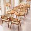 Mesa e Cadeiras de Jantar em Madeira Maciça para Loja de Chá de Leite, Loja de Sobremesas, Cadeiras de Jantar em Madeira Maciça e Rattan, Restaurante Ocidental, Conjunto de Mesa e Cadeiras Estilo Japonês Famoso na Internet