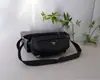 P Lada Bolsa para Hombre Europea y Americana Tela de Paracaídas Nylon Bolso Cruzado Bolso Mensajero para Hombre Bolso de Hombro Casual Mochila Negro