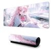Mouse pad estilo anime super grande com trava de borda para meninos e-sports, teclado grande e espesso antiderrapante