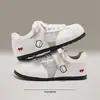 Zapatillas Blancas Transpirables de Malla para Mujer 2026 Verano Nuevas Punta Redonda Estilo Gato Zapatos de Entrenamiento Alemanes Zapatillas Versátiles Coreanas para Estudiantes