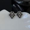 Aretes Personalizados Retro Gato Cruz Calavera Diseño Nicho Aretes para Niñas Aretes Ins Accesorios Estilo Frío