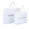 Bolsa no tejida en stock Bolsa para tienda de ropa Libro de equitación rojo Bolso no tejido Bolsa ambiental Personalización avanzada