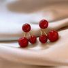 Pendientes de perlas rojas de Ankora, nuevos pendientes franceses retro ligeros de lujo de alta gama, sencillos y elegantes, accesorios para las orejas que combinan con todo.