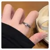 Diseño de nicho estilo oscuro único retro negro de alta gama estrella anillo apilable, anillo abierto francés de alta gama