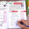 Urso da Aprendizagem Feliz Prática Diária Um Dois Três Quatro Cinco Seis Séries Volumes Superior e Inferior Compreensão de Leitura em Inglês e Preenchimento de Lacunas