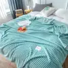Cobertor toalha de veludo de leite cobertor de verão fino para dormitório estudantil fleece de coral cobertura para cochilo no ar condicionado cobertor de sofá