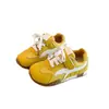 Zapatillas de entrenamiento alemanas estilo retro para niñas, nueva moda infantil primavera-verano 2026, zapatos casuales versátiles, zapatillas deportivas de suela suave, zapatos Forrest Gump