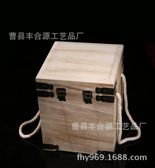 铁壶木盒