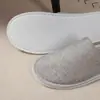 Pantuflas Desechables de Lino Fino con Suela de Goma para Hoteles y Bed & Breakfast, Pantuflas Cómodas para el Suelo, Pantuflas Desechables Antideslizantes