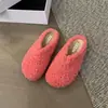 Populares zapatos peludos de alta gama para mujer, para uso exterior en otoño e invierno, zapatos de algodón afelpado, nuevas pantuflas peludas sin cordones 2026