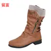 Novo em stock: Botas Martin femininas de sola reta, tamanho grande, com acabamento em lã, para o inverno de 2026, comércio exterior europeu e americano