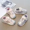 Zapatillas deportivas para niñas, nueva colección de otoño 2026, zapatillas casuales versátiles para niños, estilo princesa Forrest Gump