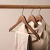 Cabides Retro Antiderrapantes da Moda para Uso Doméstico, Loja de Roupas, Hotel, Uso Doméstico Diário, Cabides de Armazenamento de Madeira Sólida