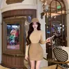 Falda de cintura alta estilo coreano, un popular nuevo artículo de moda para mujer para 2026, es extremadamente elegante y versátil