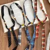 Muito Especial! Colar Lenço de Seda com Contas de Madeira de Bolinhas Design de Nicho Feminino Corrente Decorativa para Suéter Acessórios de Vestuário Exquisitos