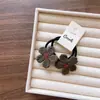 Novo Estilo Coreano Infantil Outono Inicial Flor de Lã Crochê à Mão Presilha de Cabelo Meninas Simples Adulto Par de Faixa de Cabeça Escura