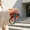Pingente chaveiro de asas de anjo exageradas estilo retrô europeu e americano adequado para uso diário e decoração para homens e mulheres