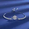 Pulsera de circonia de moda versátil ultrabrillante más vendida transfronteriza para mujer, pulsera elegante de lujo ligero de alta gama, venta al por mayor de joyería para mujer
