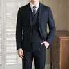 Traje a rayas retro con hilo plateado raya vertical clásica sensación de caballero de alta gama traje de hombre conjunto de tres piezas SJT2617-P295