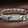 Artesanato Ousado e Sofisticado com Padrão de Grama Tang Pulseira Punk, Fabricante de Pulseira Hip-Hop Personalizada Masculina Estilo Retro Europeu e Americano