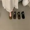 Zapatos de Mujer Marrones de Gamuza con Tacón Medio Estilo Francés 2026 Primavera y Otoño Retro para el Trabajo Nocturno Tacón Grueso Zapatos de Abuela
