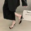 Chinelos Frescos Estilo Fada com Salto Alto para Mulheres, Adequados para Uso Externo, Chinelos Slip-On de Strass de Alto Padrão Estilo Francês Verão 2025