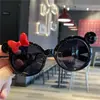 Nuevas gafas de sol para niños con lazo pequeño en la oreja, moda para bebé, lindas, modernas, gafas para fotografía, gafas de sol con protección solar para niñas