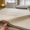 Juego de Tres Piezas de Alfombrilla Refrigerante Jacquard de Seda de Hielo con Cuentas para Verano con Sábana Ajustable, Sábana de Cama con Sensación Fresca, Alfombrilla Suave Lavable con Aire Acondicionado para Verano