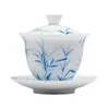 Juego de tres cuencos con tapa de cerámica de pared delgada, Sombra de Bambú Azul y Blanco, Pintado Puramente a Mano, Taza de Té de Porcelana Blanca Dulce con Color Bajo Esmalte, Juego de Té Kung Fu Estilo Chino