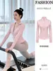 Jaqueta de yoga rosa slim fit com gola alta para mulheres, roupa esportiva e de fitness para outono, top de treino para Pilates, top casual