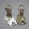 Chaveiro criativo masculino liga cabeça de cavalo vintage tecido couro de vaca bronze