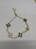 Pulsera de Flor de Diamante de Zirconia Hueca Deslizante Pulsera de Lujo Ligero de Alto Sentido Pulsera Joker de Moda para Viajes al Trabajo Venta al por Mayor