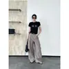 ¡Chic Coreano! Camiseta Linda y Única de Manga Corta Ajustada con Estampado de Ciervo y Flores para Mujer en Primavera