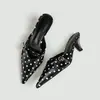 Nuevos zapatos de tacón de punta para verano, pantuflas de tacón de aguja, tacones altos de lunares, sandalias de mujer cerradas por delante y abiertas por detrás, talla europea de comercio exterior transfronterizo