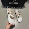 Zapatos de Primavera 2026 Nuevos, de Moda y Versátiles, de Velcro, Punta de Mango, Medio Cerrados, con Aumento Oculto de Tacón de 3 cm