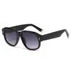 Gafas de Sol Cuadradas Retro Simples con Clavos de Arroz Estilo Callejero de Moda Gafas de Sol Europeas Americanas Moda Protección Solar al Aire Libre Personalidad Gafas de Sol Transfronterizas