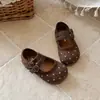 Zapatos Mary Jane de piel con lunares estilo coreano para niña, nuevos para primavera y otoño 2026, lindos zapatos de princesa para niños con suelas suaves, zapatos de un solo color estilo Birkenstock