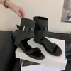Encuentro Primero Temporada 2026 Primavera Nuevas Sandalias Romanas Versátiles de Punta Abierta con Cremallera para Mujer con Elegante Tacón de Cuña