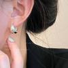 [Baño de Oro Real] Corea del Sur Metal Plateado gotas de agua Simples Personalidad Moda de Alta Gama Personalidad Aretes de Hebilla para la Oreja