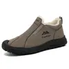 Nuevas botas de algodón para hombre de invierno con forro de felpa, cálidas, antideslizantes, de suela gruesa, a prueba de viento, adecuadas para nieve y lluvia, botas de algodón para papá para exteriores