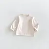 Camiseta Básica Rayada DeRong para Niños Otoño/Invierno 2026 Súper Linda de Dibujos Animados Capa Interior Top Infantil zdy6519