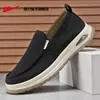 Zapatos de slip-on para hombre con mecanismo de retroceso 2026 nuevo modelo de otoño zapatos de papá zapatos de tela del viejo Pekín para hombre zapatos casuales de suela blanda para caminar