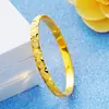 Pulseira com Fecho Céu Estrelado Banhada a Ouro para Mulheres com Toque de Luxo, Pulseira Boêmia, Joia de Cobre, Acessório Transfronteiriço Novo Produto