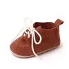 Zapatos de cuero esmerilado estilo británico para bebé, zapatos antideslizantes para niño pequeño, cordones frontales, zapatos para bebé al por mayor BC2304