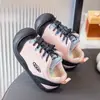 Zapatos de senderismo para niña para viajes al aire libre, zapatillas deportivas para niños, nuevo modelo de otoño 2026, zapatos casuales para niño con suela blanda para caminar