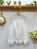 Camisola con costuras de encaje bordado para mujer 2025 Estilo de vestir de primavera Chaqueta blanca