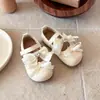 Zapatos de Cuero para Niños 2026 Otoño Nuevo Modelo Zapatos de Princesa con Lazo para Niñas Pequeñas con Decoración de Perlas Zapatos de Una Sola Pieza